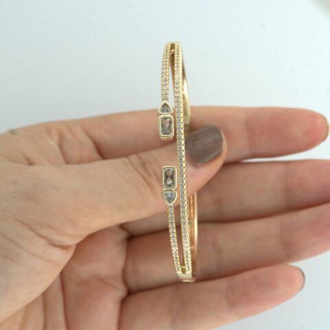 Elegant 18K Gold Color Bangle