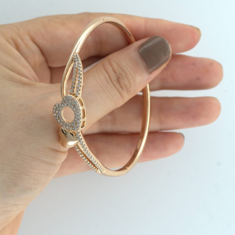 Elegant 18K Gold Color Bangle - Image 2