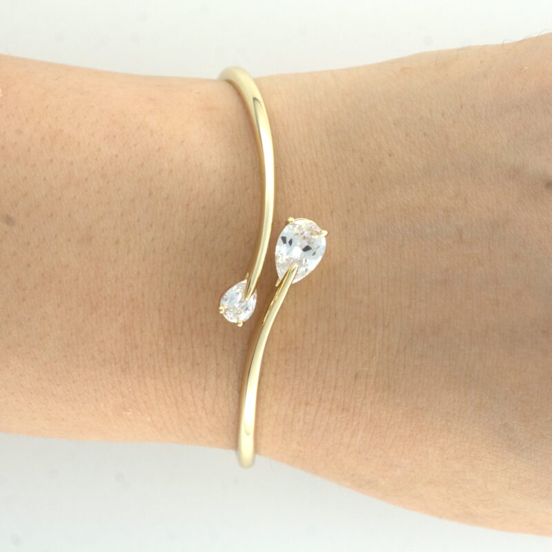 Elegant 18K Gold Color Bangle - Image 3